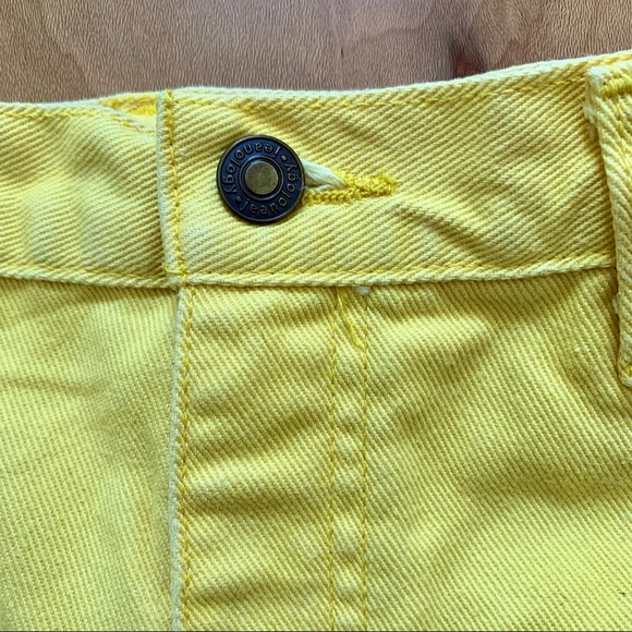 ✨ Newport News Vintage Cut-Off Yellow Shorts - Size 14 - Picture 6 of 13
